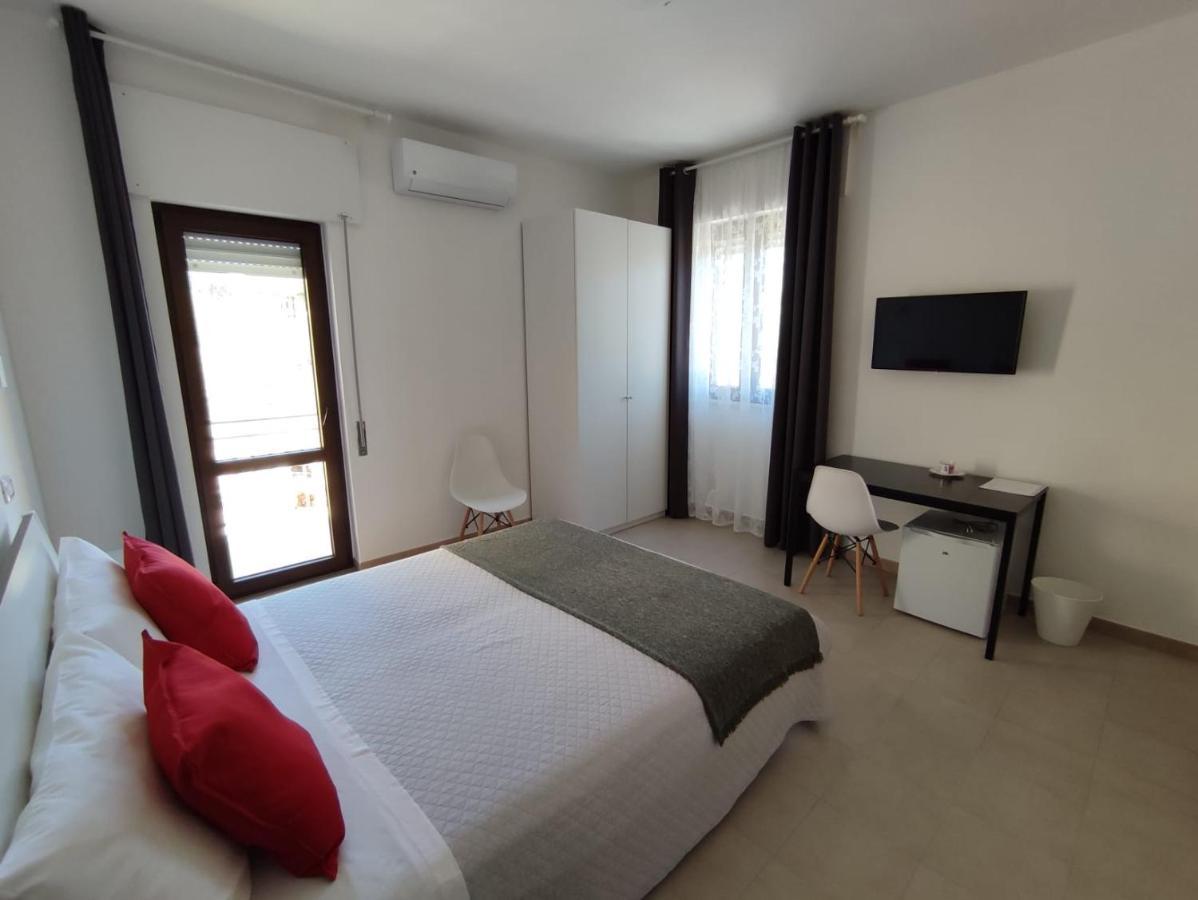 Cristian Rooms Avola Exterior photo