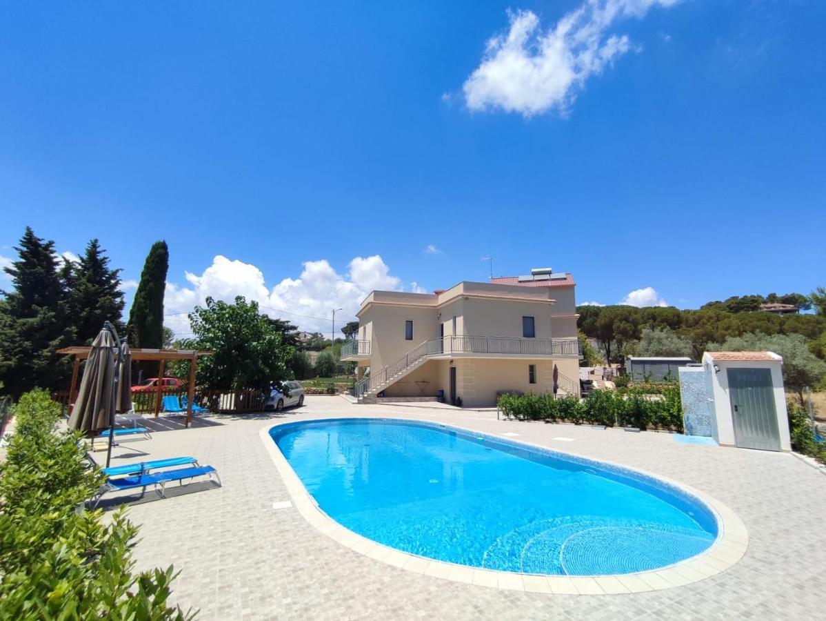Cristian Rooms Avola Exterior photo