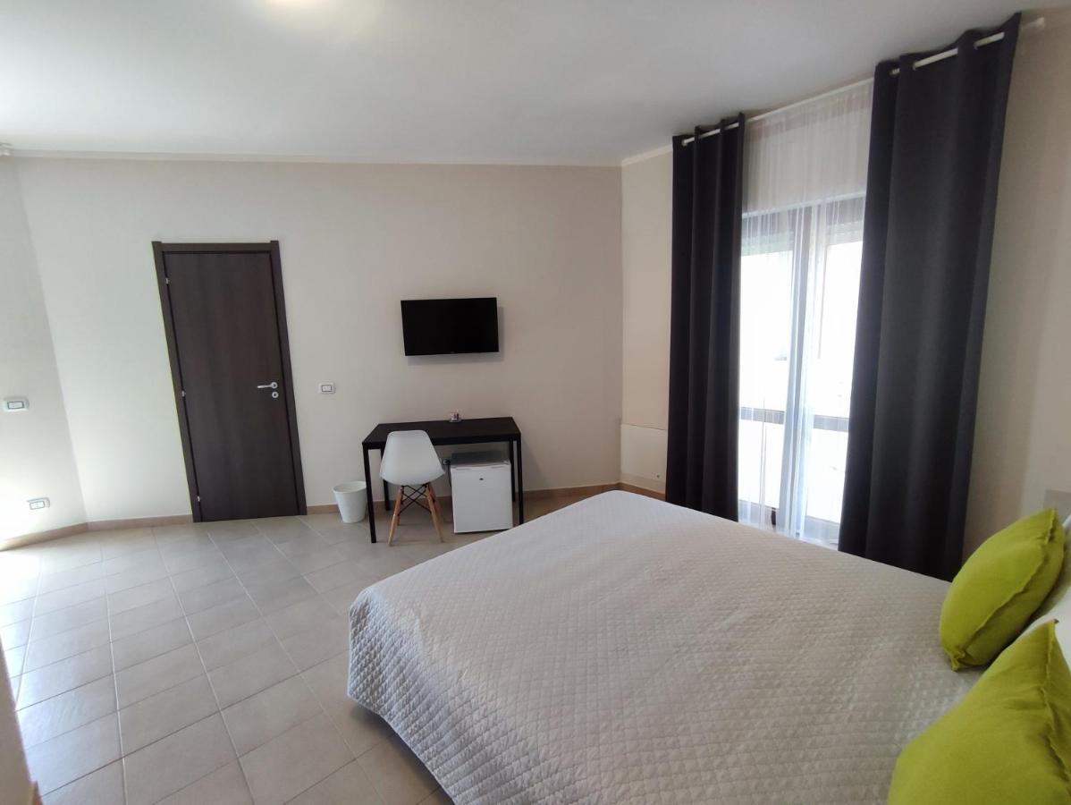 Cristian Rooms Avola Exterior photo