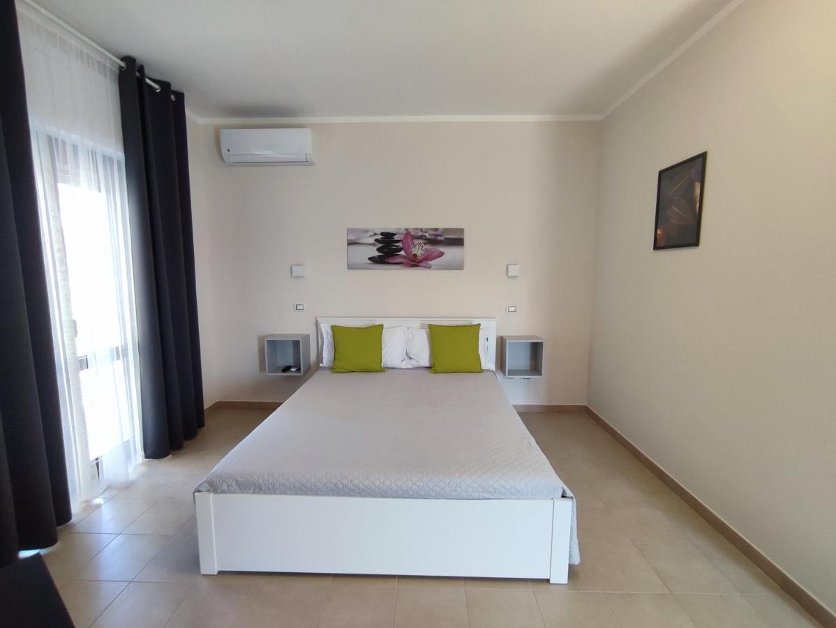Cristian Rooms Avola Exterior photo